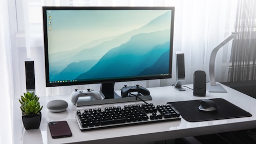 Desktop PC Tower & Monitor